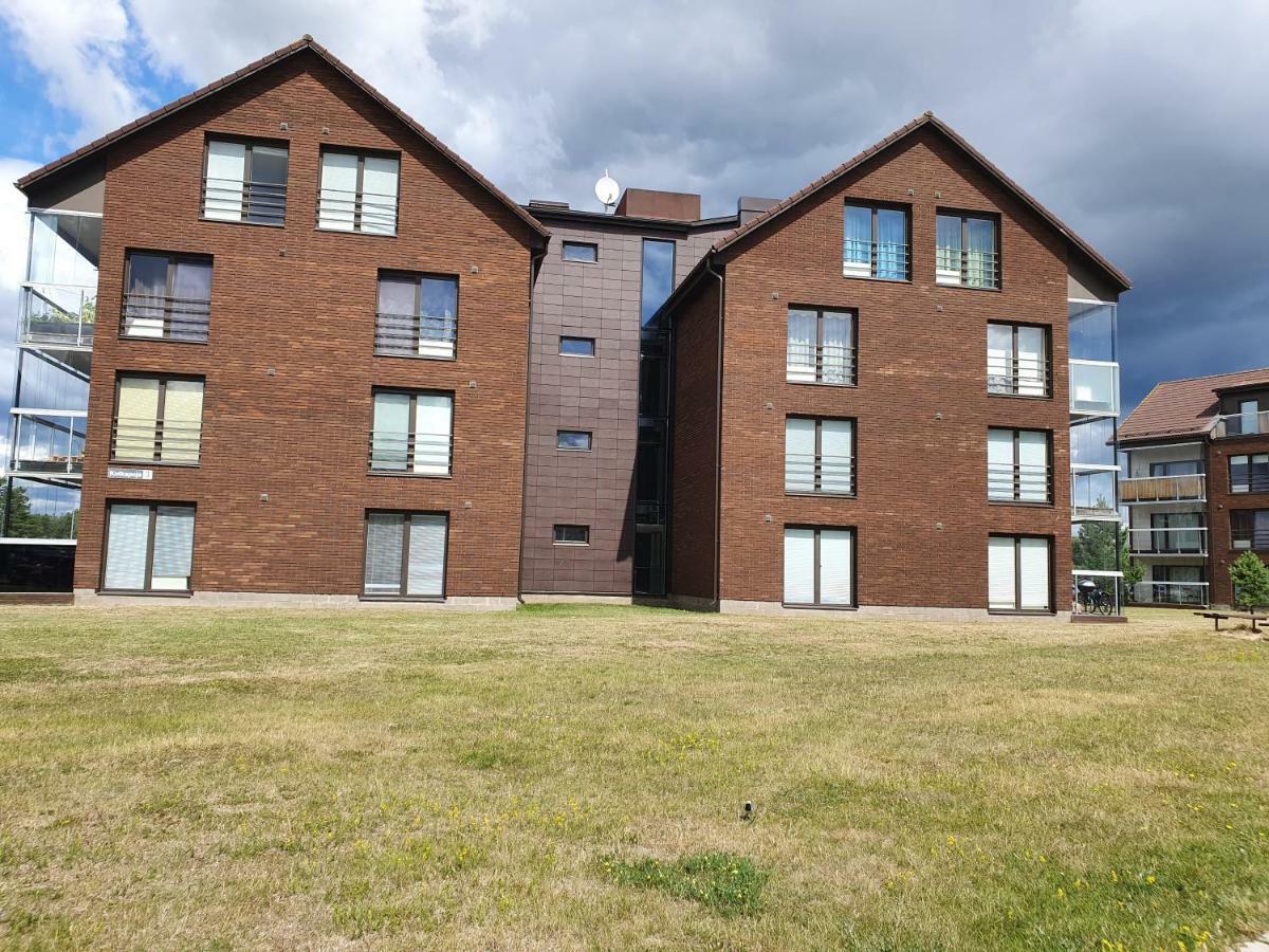 Juuli Apartament Kuressaare Exterior foto